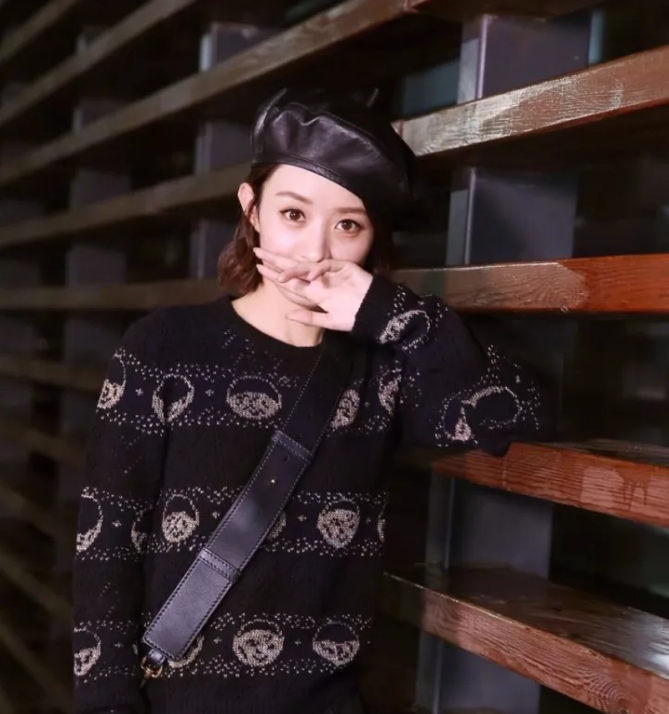 今年秋冬最chic！原來(lái)短發(fā)和帽子這么配啊！