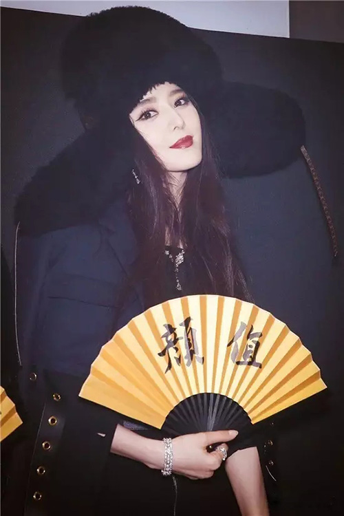 冬天帽子與發(fā)型怎么搭？保持不亂有絕招
